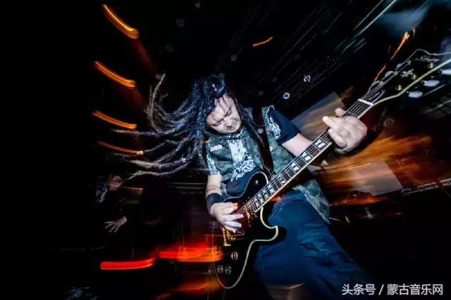 一只满载荣誉的金属乐队——颠覆M