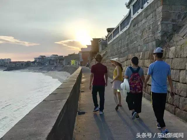 我们有一套央视网,我们有一套歌曲主持人版
