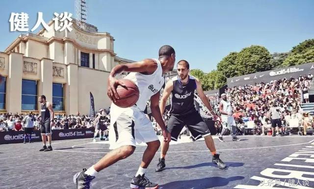 原来你错了，打了和踢了这么多年篮球足球！