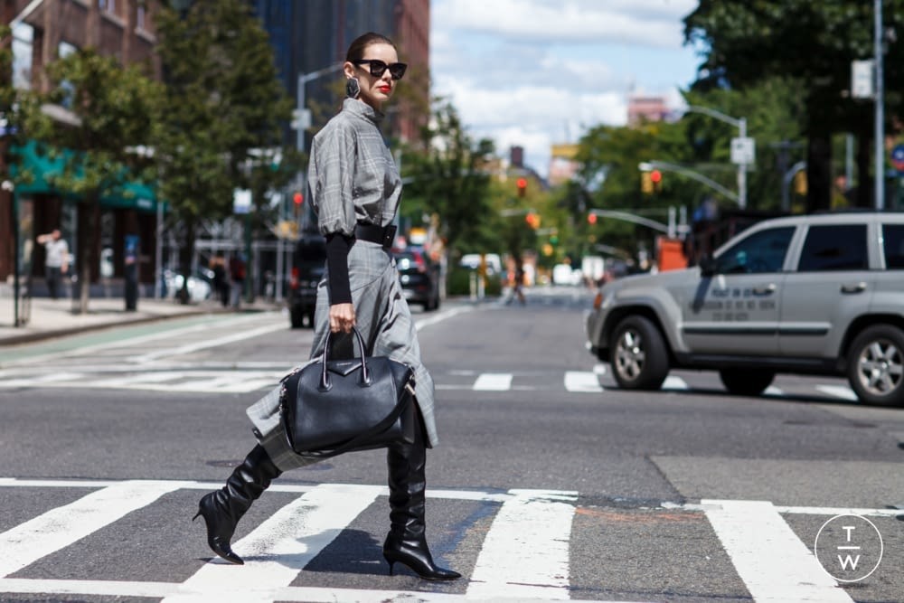 范冰冰帮李晨宣传空天猎,范冰冰给李晨买的手表