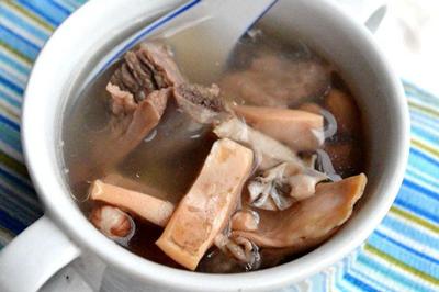 怀孕鱼汤怎么炖好喝,孕妇汤类什么鱼汤最营养