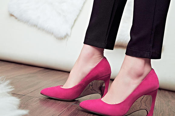 高跟鞋保养视频,阿姨怎样保养高跟鞋