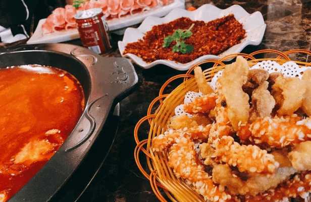 武汉重庆火锅店推荐,武汉最有氛围感的火锅店