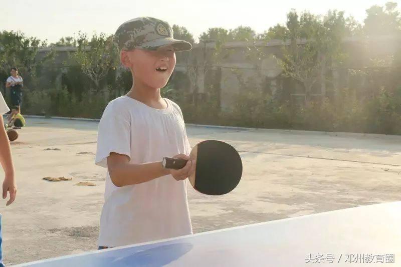 邓州春雨国文中学,邓州市春雨国文学校军训活动