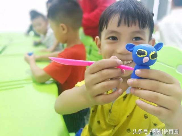 邓州春雨国文中学,邓州市春雨国文学校军训活动