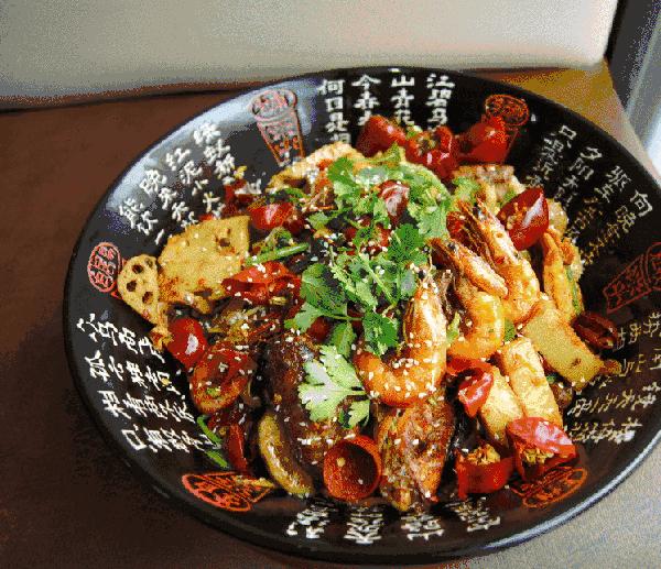 青岛麻辣香锅,火遍青岛的麻辣香锅