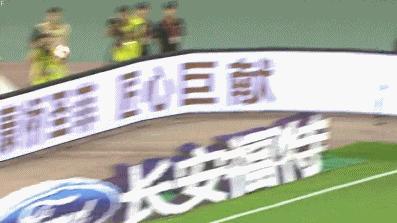 鲁能最红运之人，“疯跑战术”的先行者，幸运背后另有艰辛