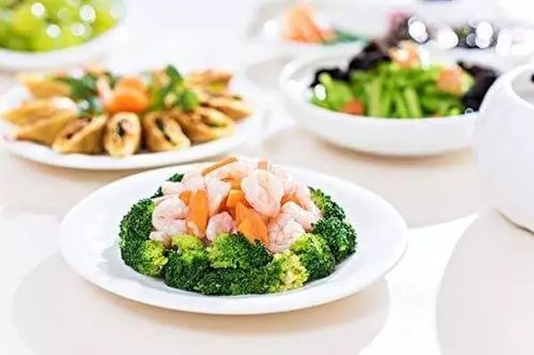 bb打完疫苗关注事项,宝妈刚生完宝宝关注事项