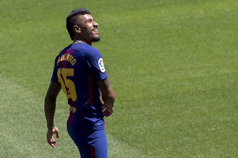 风雨交加，一路流浪，与命运抗争的*力暴**鸟永不沉沦