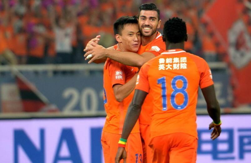 鲁能最红运之人，“疯跑战术”的先行者，幸运背后另有艰辛