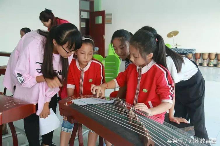 邓州春雨国文中学,邓州市春雨国文学校军训活动