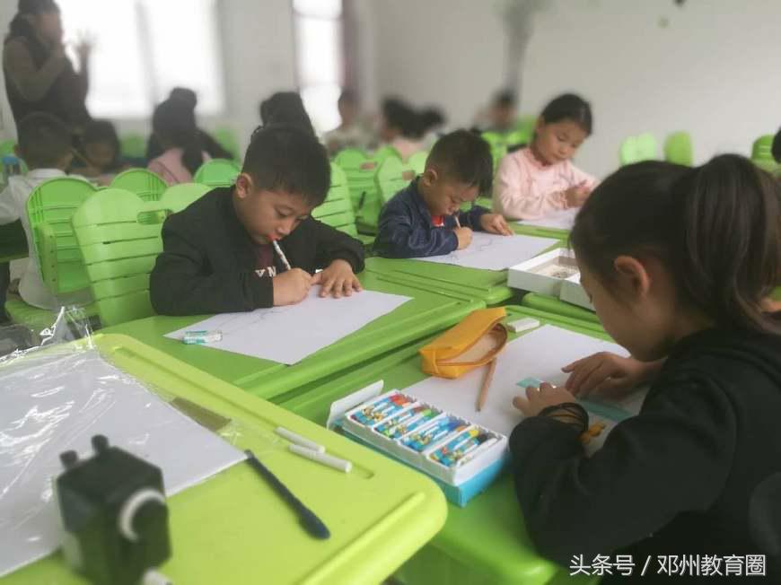 邓州春雨国文中学,邓州市春雨国文学校军训活动