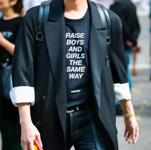 为什么现在的人都穿fake,为什么现在人喜欢买假鞋