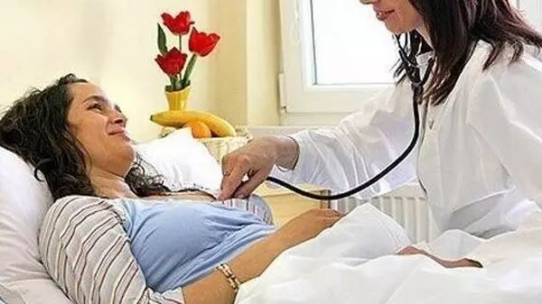 bb打完疫苗关注事项,宝妈刚生完宝宝关注事项