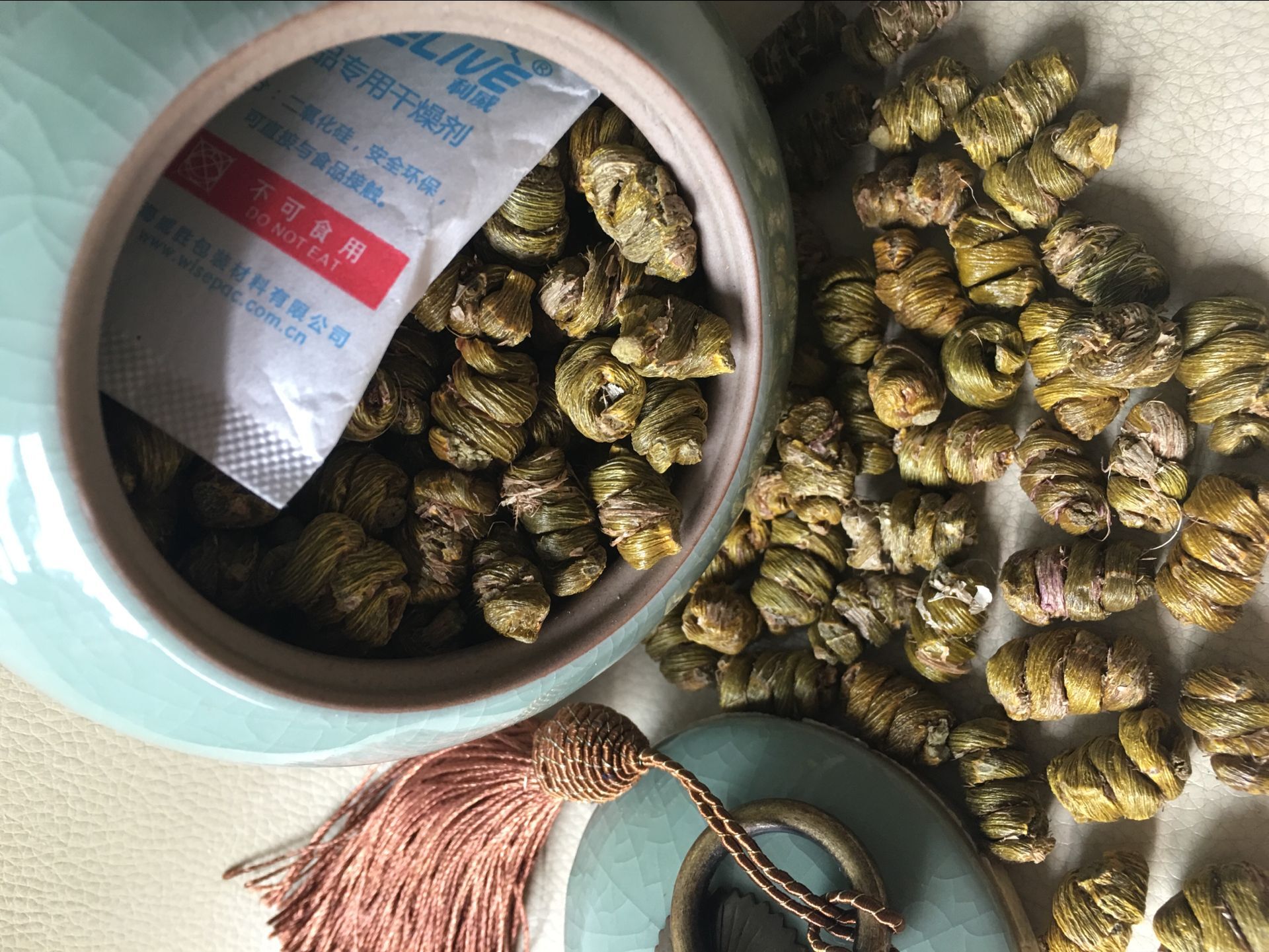 阴虚火旺干咳可以吃铁皮石斛,铁皮石斛阴虚火旺可以吃吗