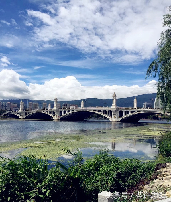 馋人游滇西在侠气大理品味金花奶奶幸福宴