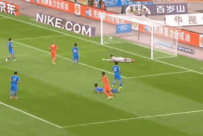 鲁能最红运之人，“疯跑战术”的先行者，幸运背后另有艰辛