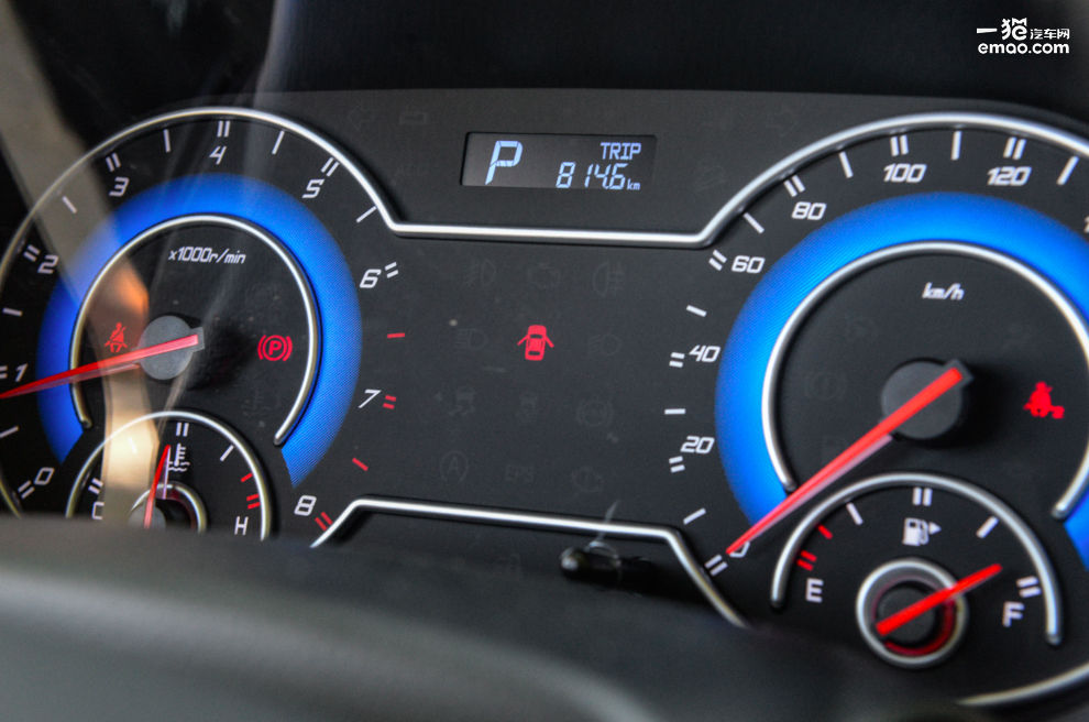 7座车买房车还是mpv,7座买霸道还是mpv