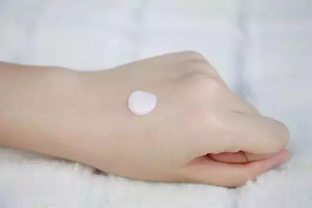 好用的美白精华推荐便宜,德玛森氏美白精华好用吗