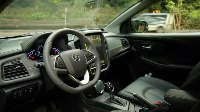 这台国产suv漂亮还实惠,这台suv实用且精致