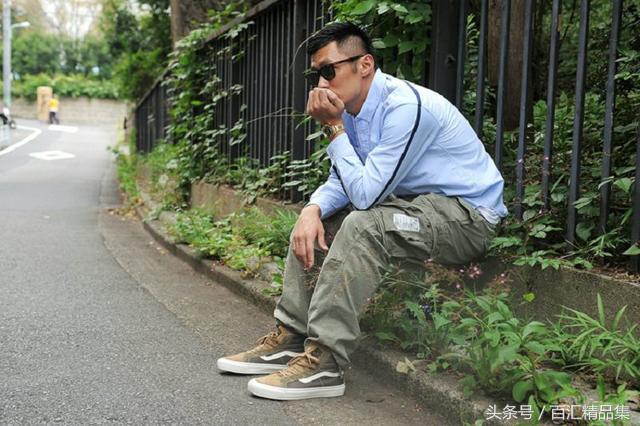 鹿晗穿风衣唱歌,鹿晗穿vans拍mv