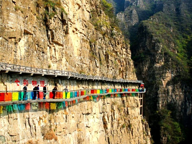 竹筏漂流桂林山涧,漂流蹦极北京