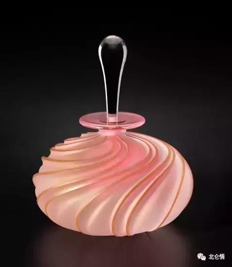 让女人更有魅力的香水,香水的确会让女人更有魅力