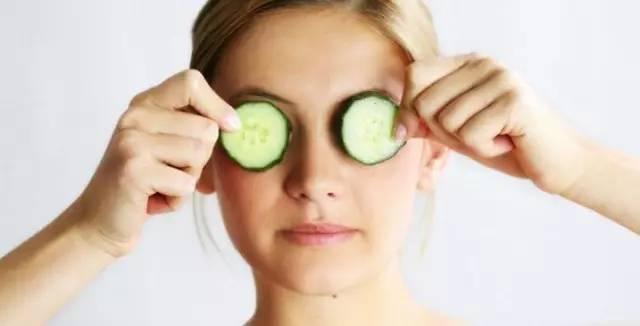 你是硬肩族吗？加班、熬夜、吹冷气，你需要这些解决方法