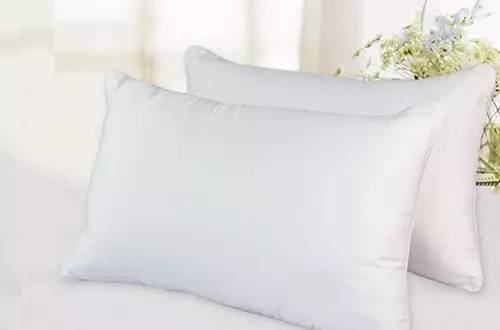 发根长小痘痘是什么原因,发根老是长痘怎么回事