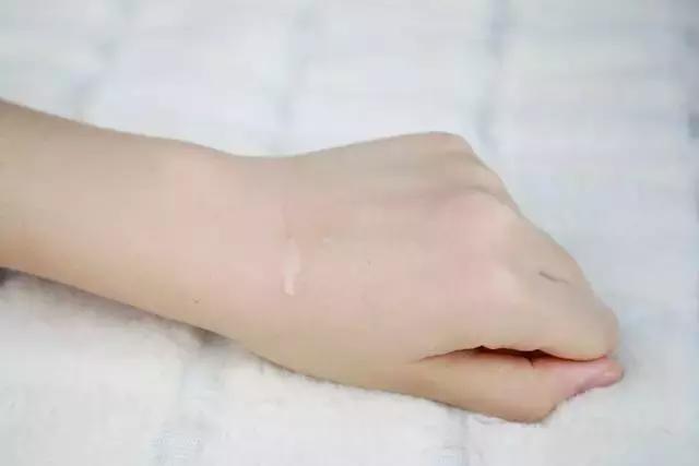 好用的美白精华推荐便宜,德玛森氏美白精华好用吗