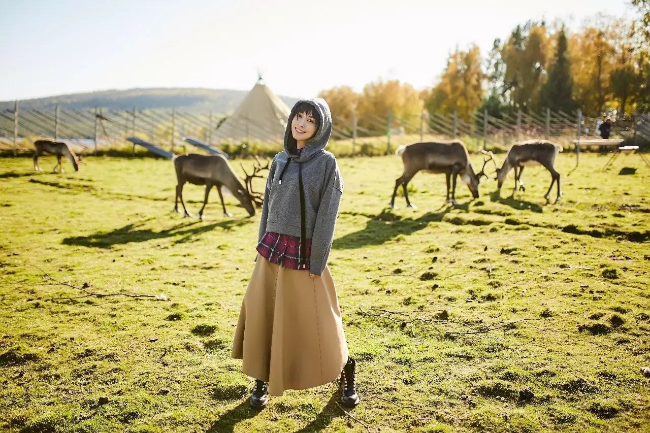 吴昕穿粉色旗袍被夸身材好,吴昕谢娜穿粉色
