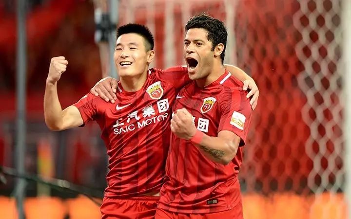 4笔引援流产暴露申花不足，自身方向不该被上港崛起左右！