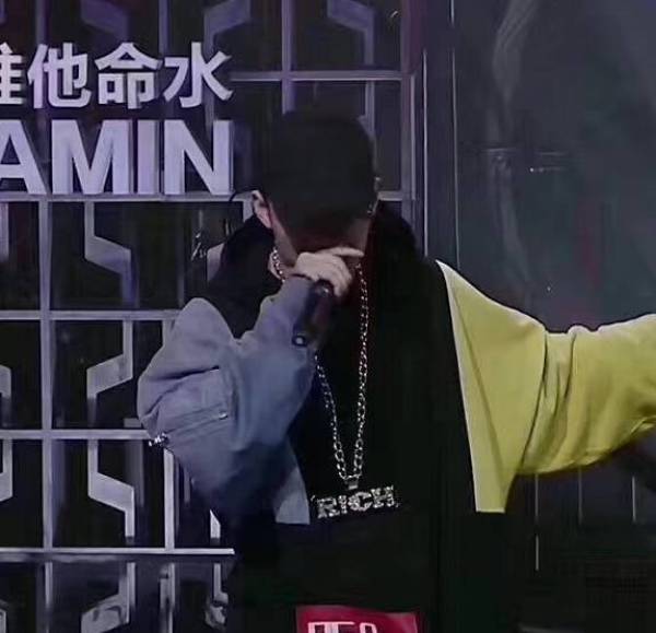 街头黑怕freestyle,黑怕hiphop舞台表演