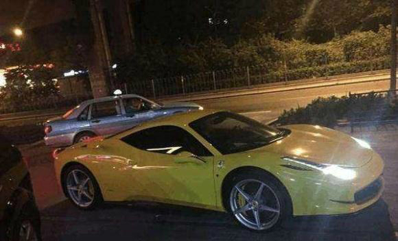 国足球员座驾排行榜,国足足球球星开什么车