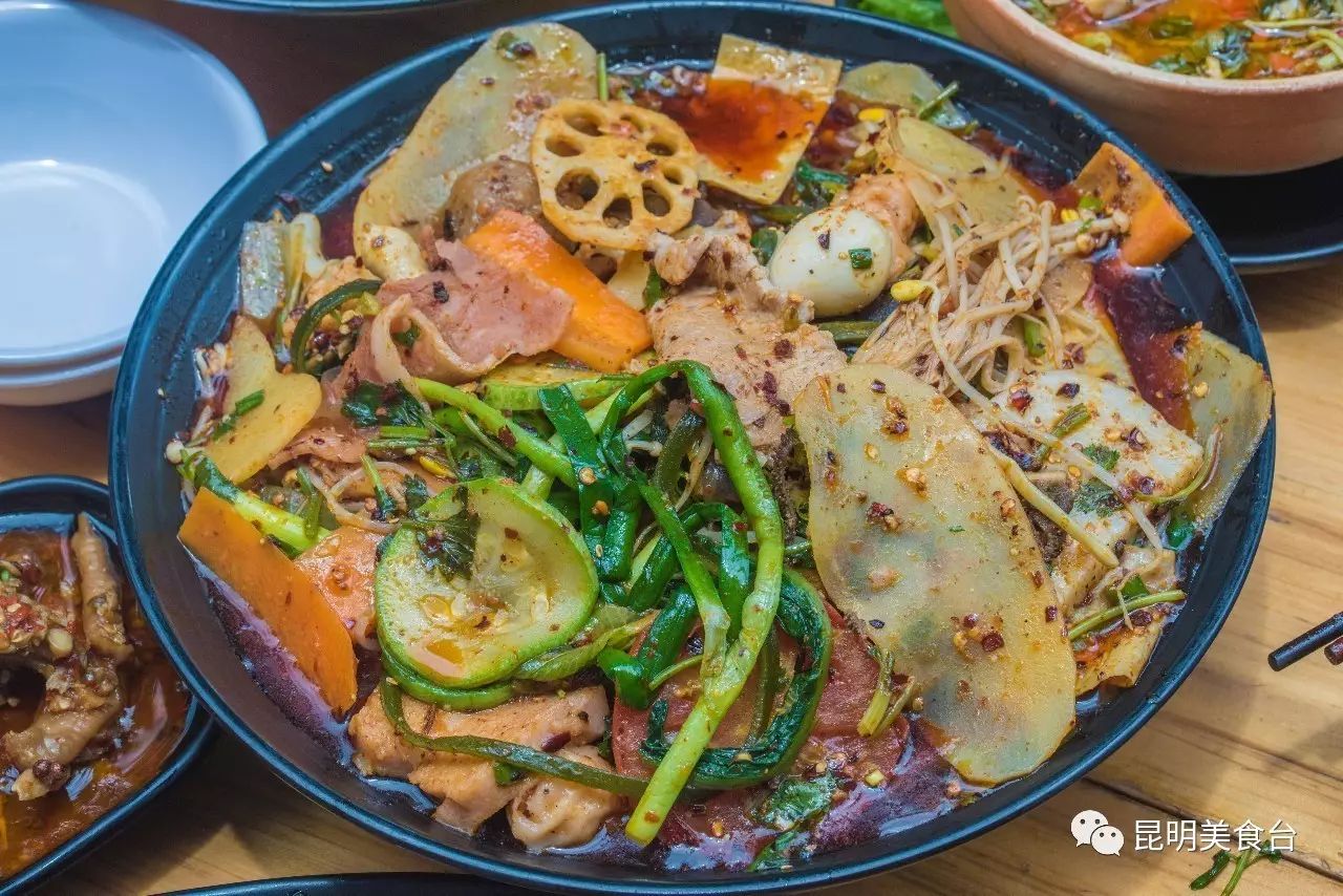 昆明排队到腿软的14家民间老店，吃过6家以上算你厉害