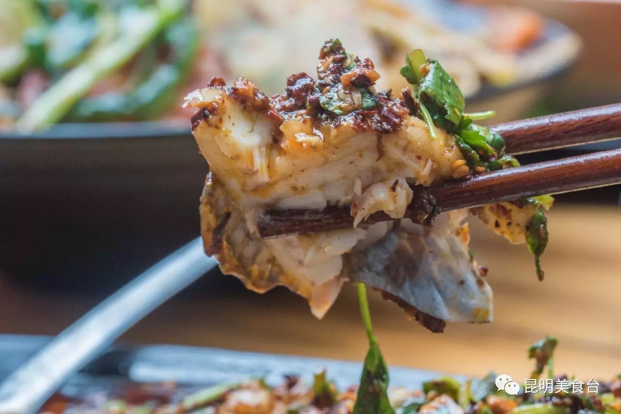 昆明排队到腿软的14家民间老店，吃过6家以上算你厉害