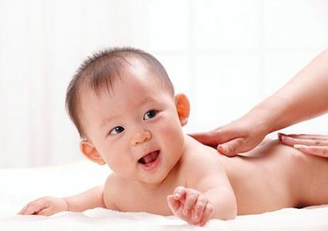 秋季皮肤干燥性湿疹,婴儿秋季湿疹怎么办