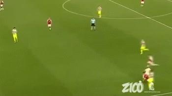 他是阿森纳绝世天才、18岁便力抗哈维+伊涅斯塔，如今涅槃重生！