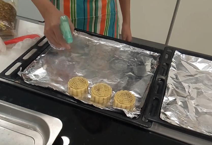 好吃不腻的五仁月饼做法,老师傅教你做经典五仁月饼