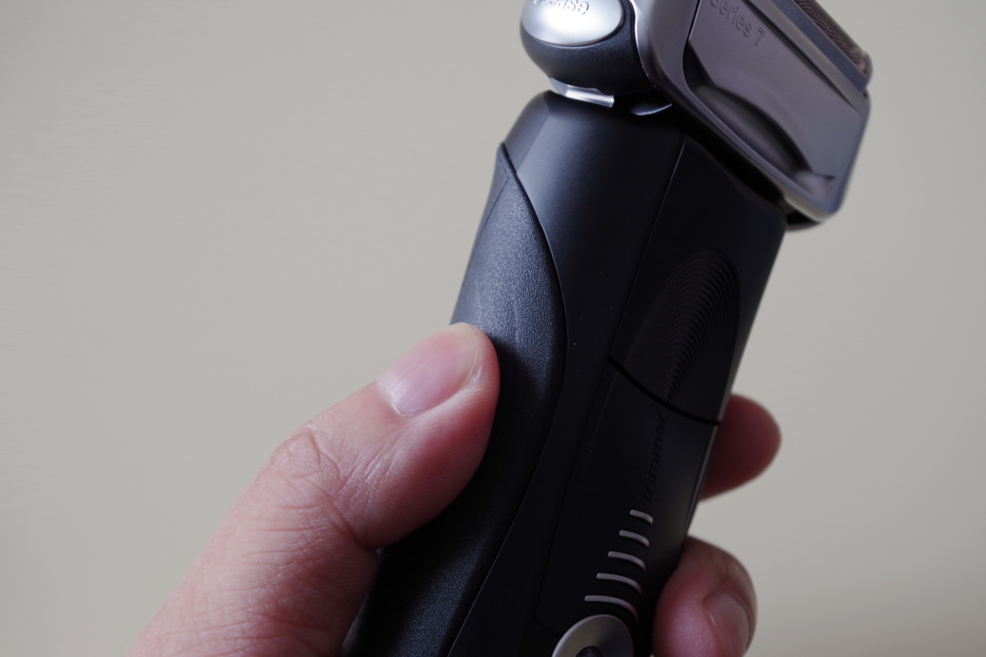 博朗尊享9系男士电动剃须刀,德国博朗电动剃须刀6系