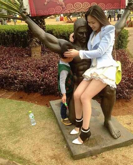 究竟是咋插进去的我出100你再重新插一次让我看看