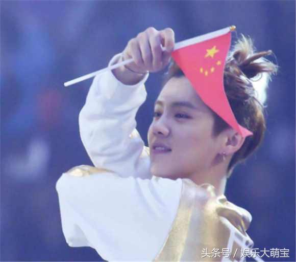 鹿晗出道前经历了什么,鹿晗出众的颜值