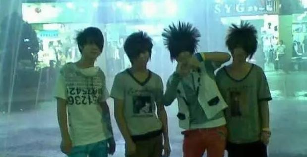 如何看待杀马特和葬爱家族,葬爱家族杀马特图片