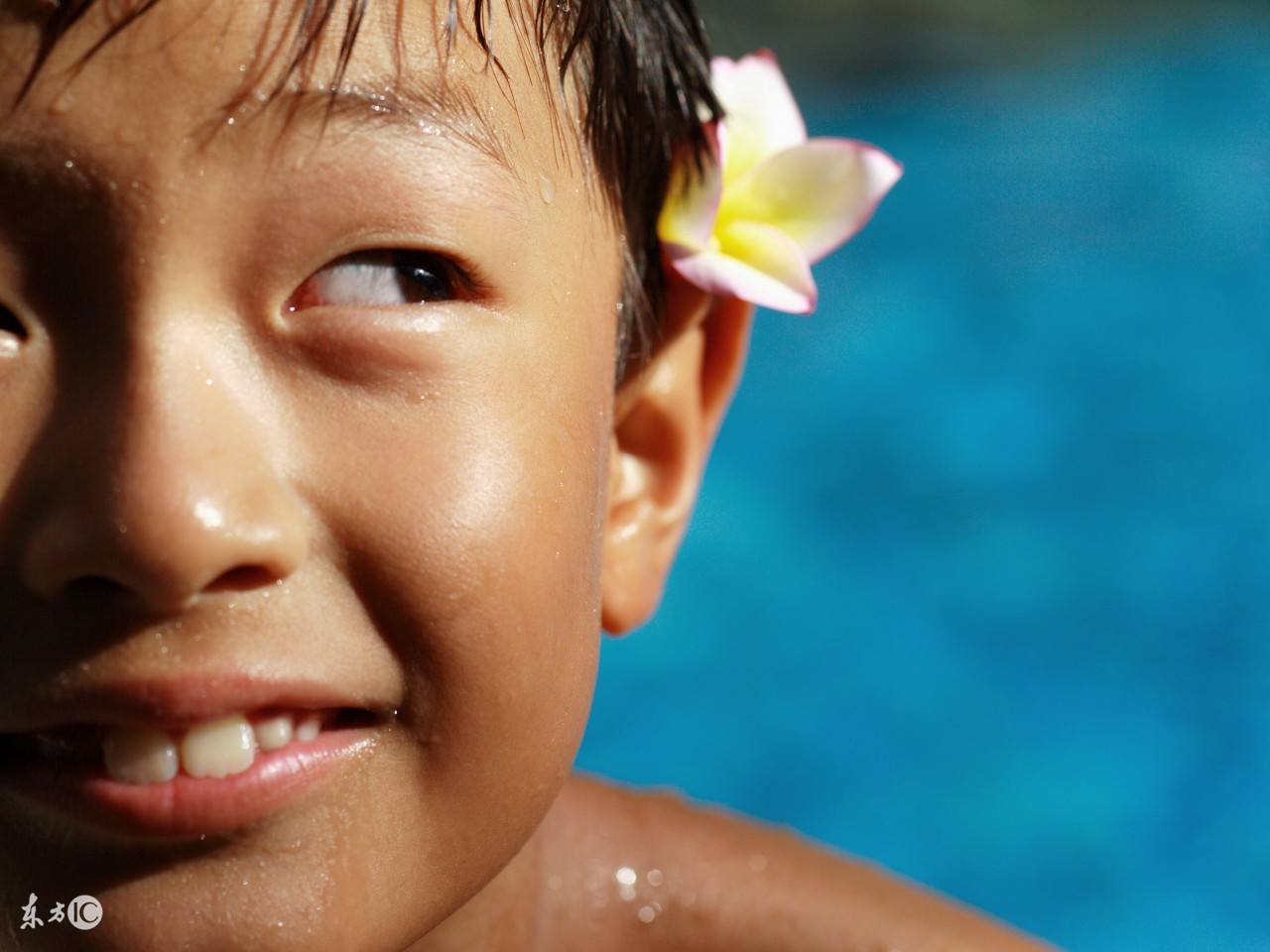 忍住别笑原唱,忍住别笑完整版