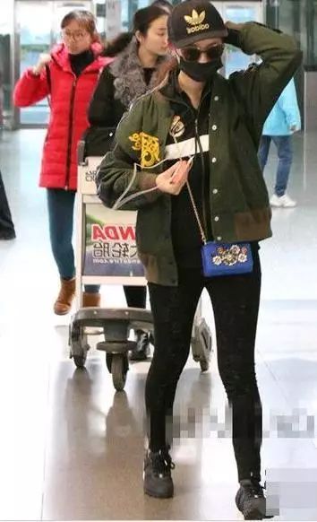 当女明星离开精修,当女明星离开了美颜滤镜