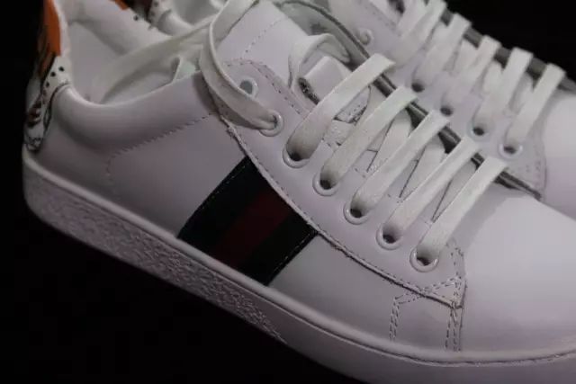 古琦印花小白鞋,古琦小白鞋同款