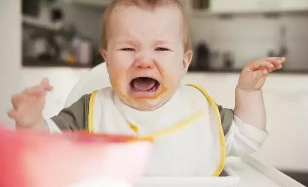 宝宝不吃饭饥饿疗法,宝宝不肯吃饭有什么治疗方法