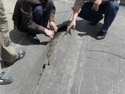 防水卷材常用的铺贴方法有,立面防水卷材可以横向铺贴吗