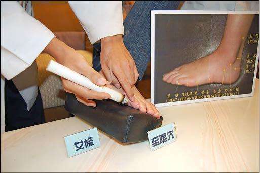 怀孕33胎位不正怎样才能纠正,怀孕胎位不正脐带绕颈一周怎么办