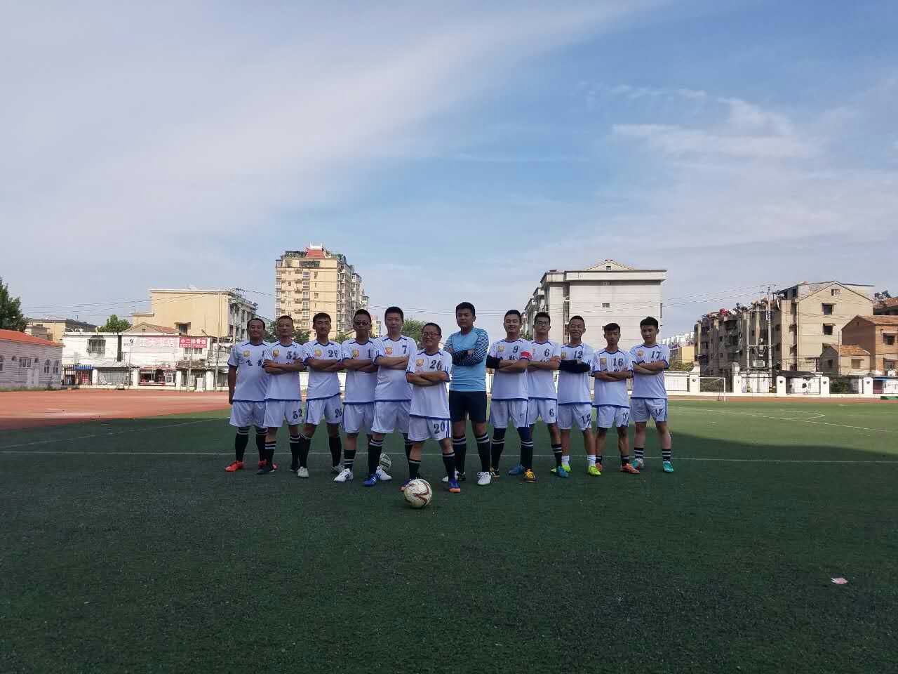 如何才能去踢球,踢业余足球的感悟